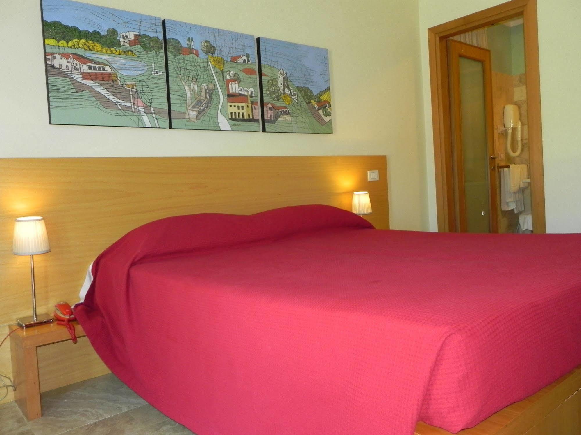 Hotel Poggio Bertino 2*